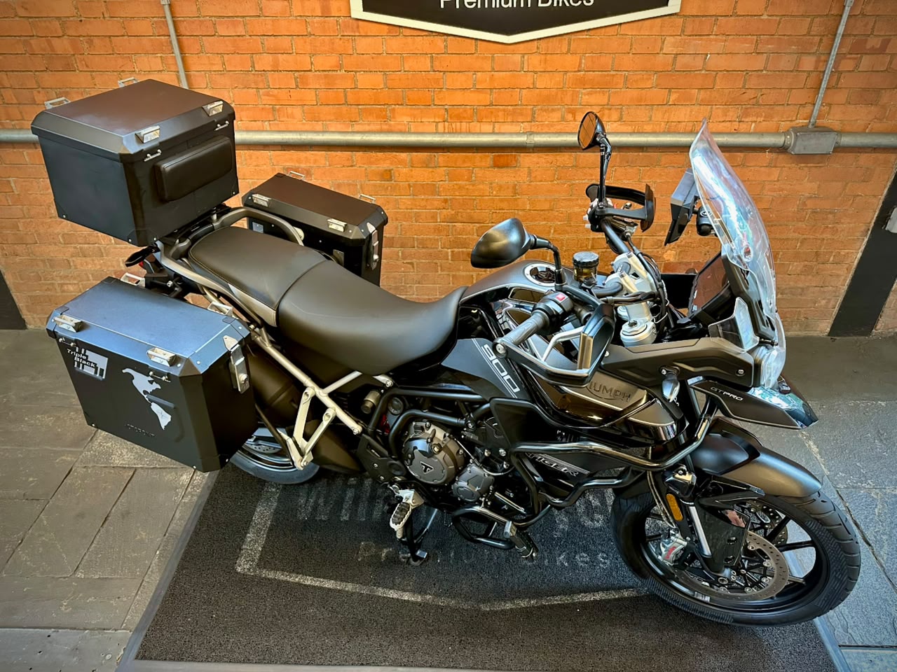 TRIUMPH TIGER 900 GT PRO