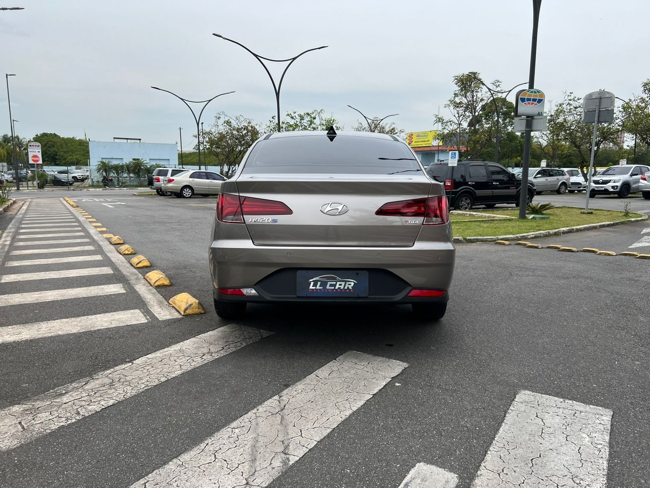HYUNDAI HB20S
