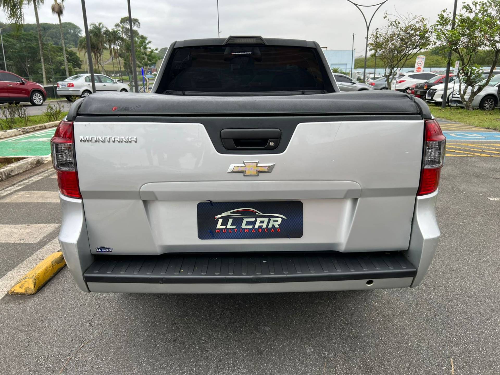 CHEVROLET MONTANA