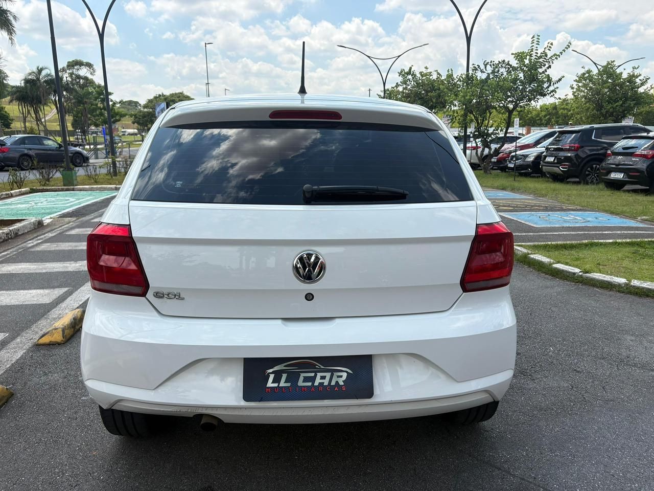 VOLKSWAGEN GOL