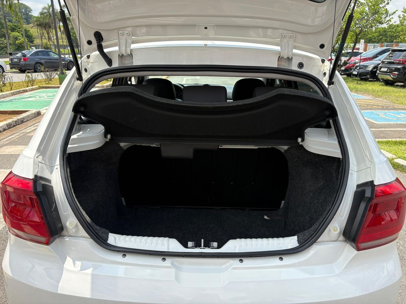 VOLKSWAGEN GOL