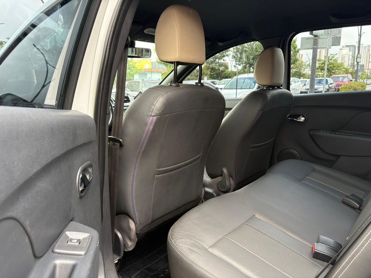 RENAULT DUSTER