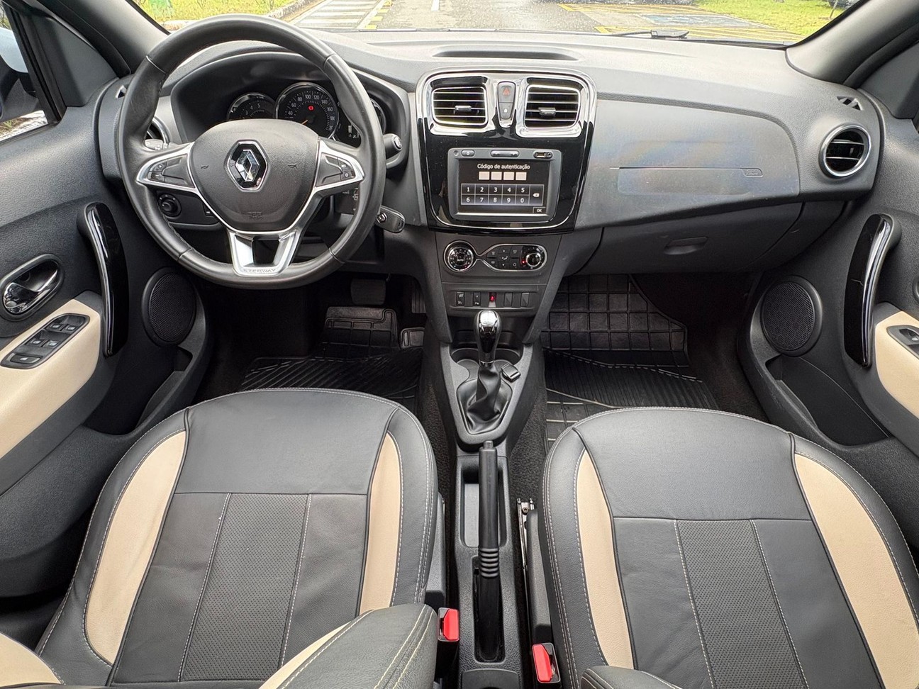 RENAULT DUSTER