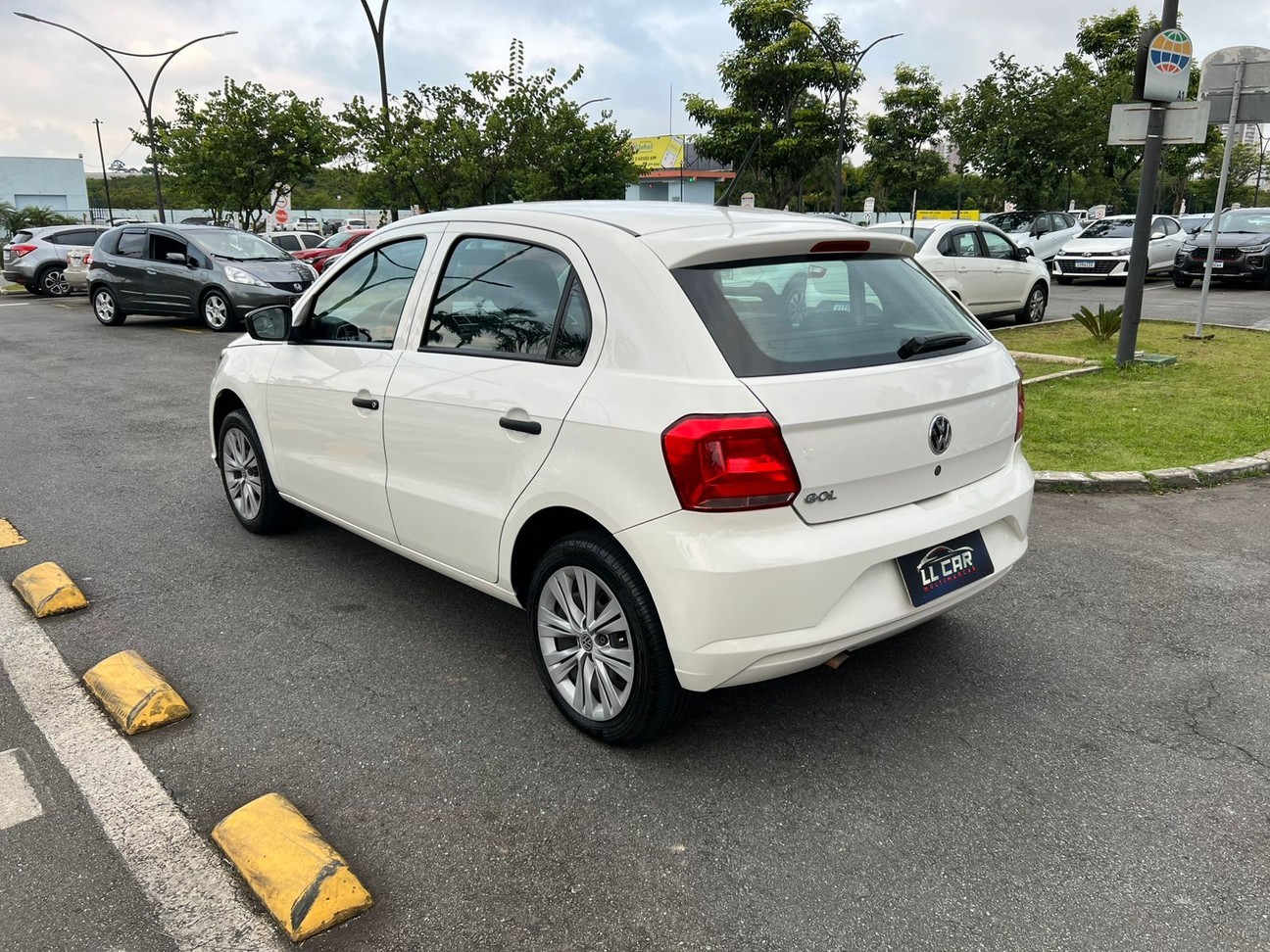 VOLKSWAGEN GOL