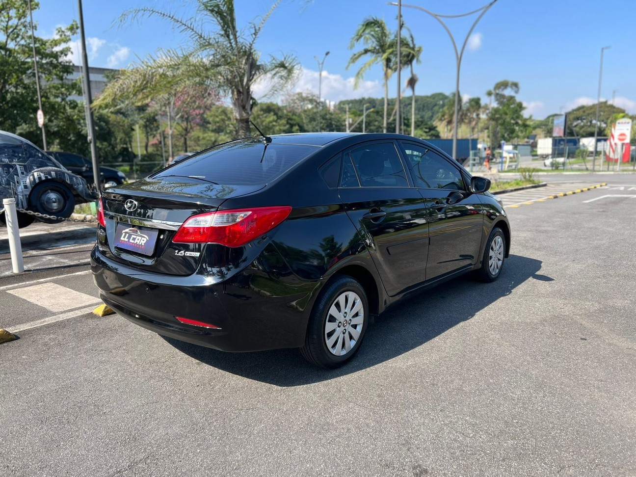 HYUNDAI HB20S