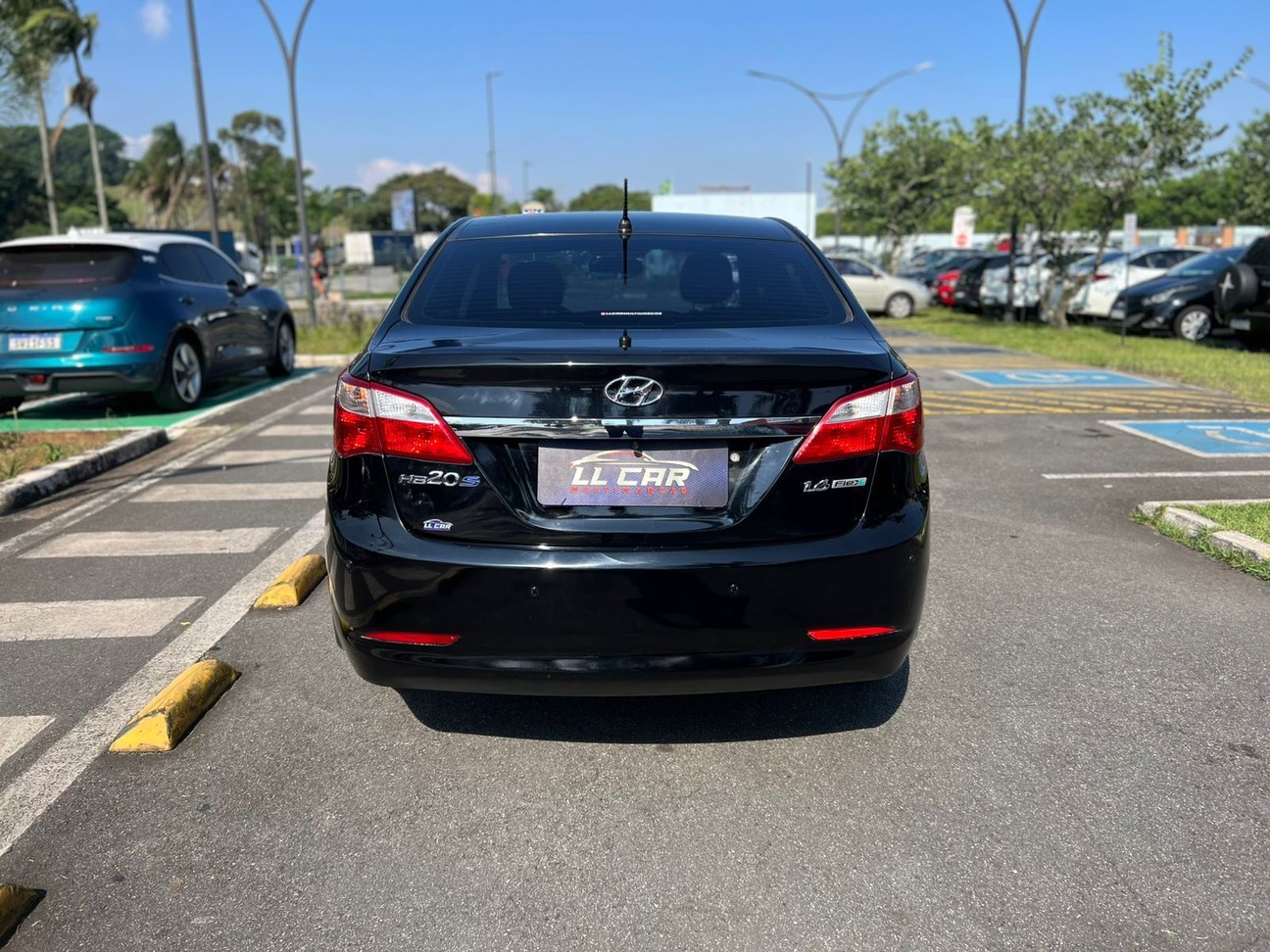 HYUNDAI HB20S