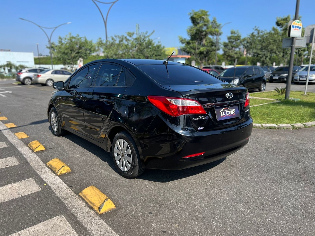 HYUNDAI HB20S
