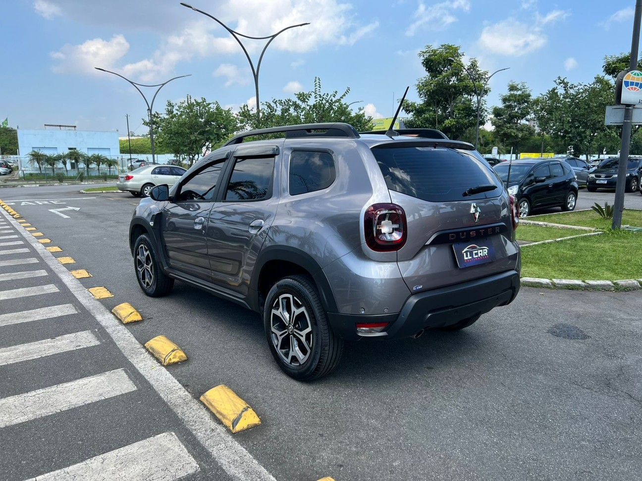 RENAULT DUSTER