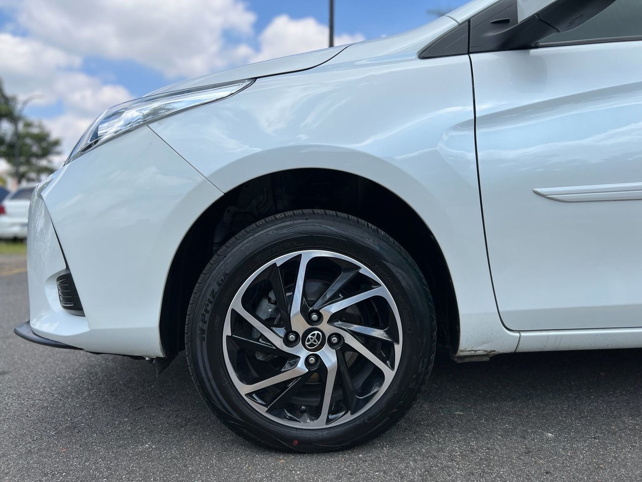 TOYOTA YARIS