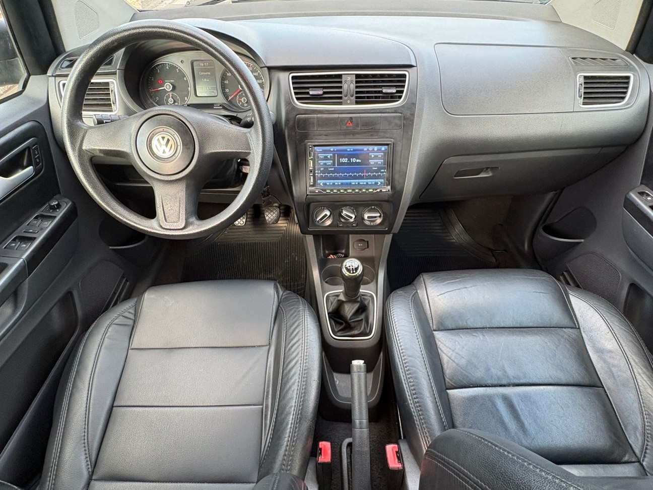 VOLKSWAGEN FOX