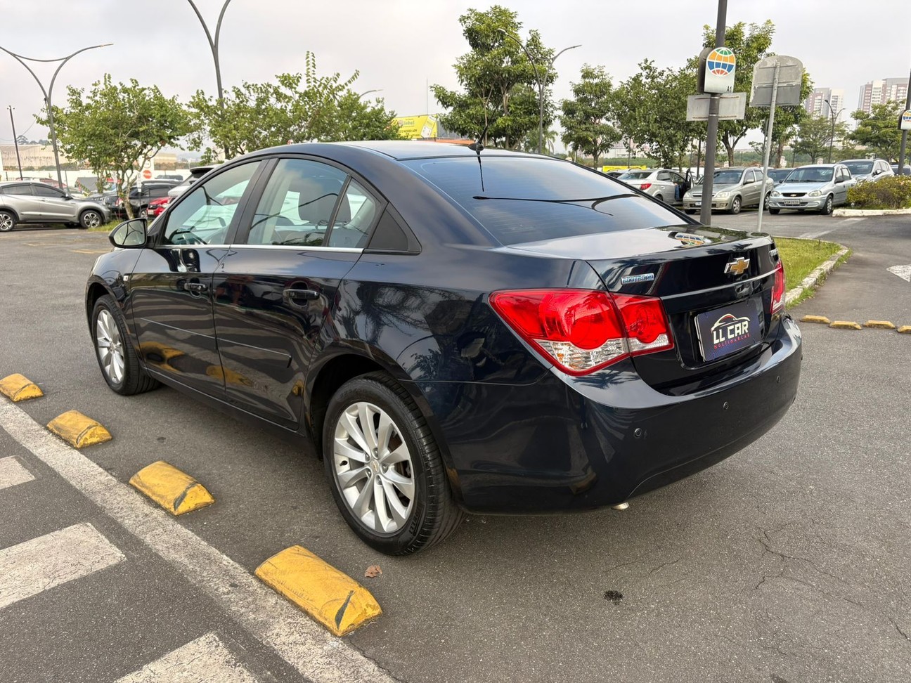 CHEVROLET CRUZE