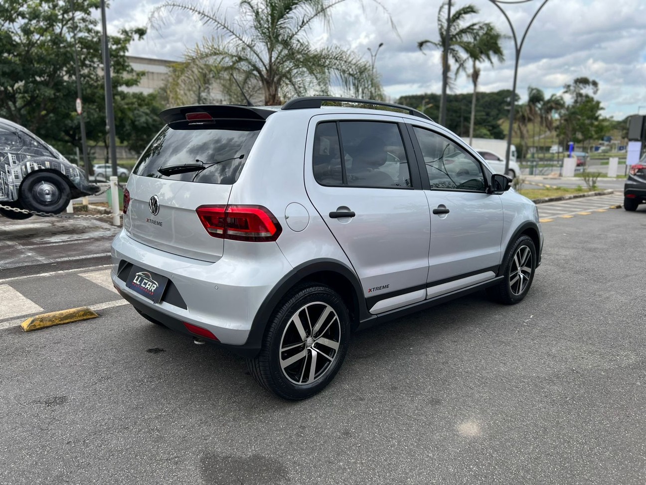 VOLKSWAGEN FOX