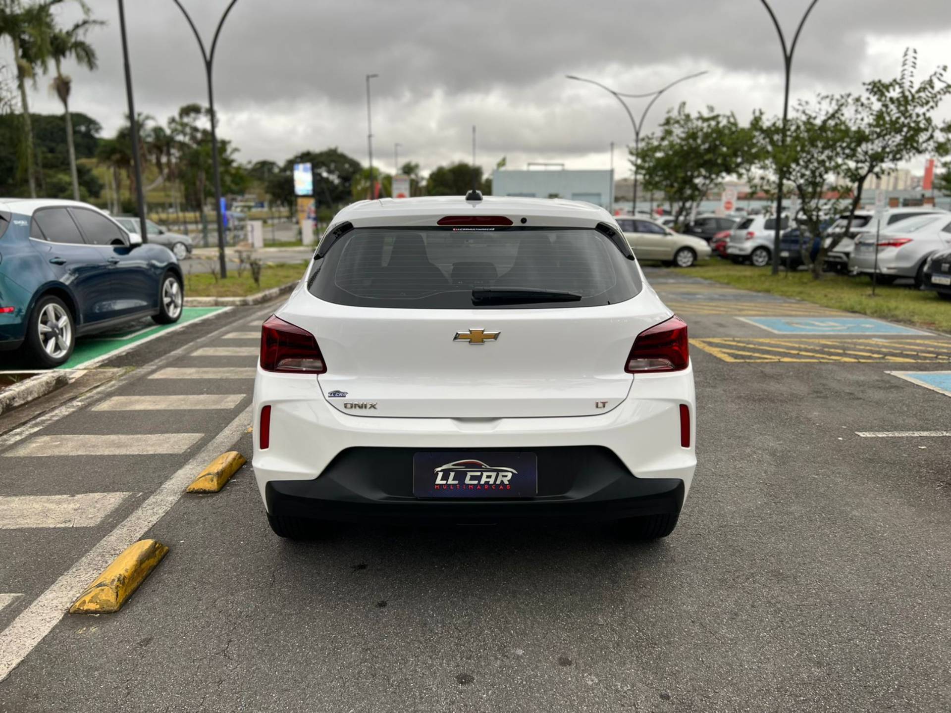CHEVROLET ONIX