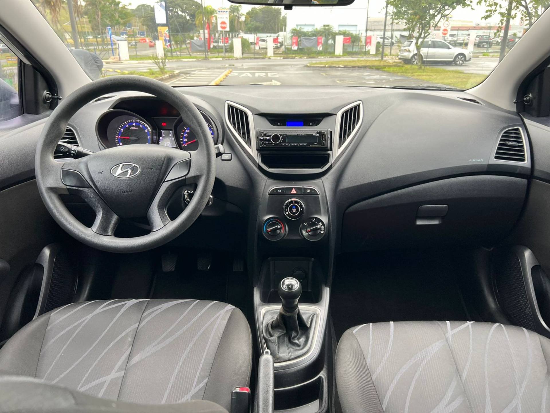 HYUNDAI HB20
