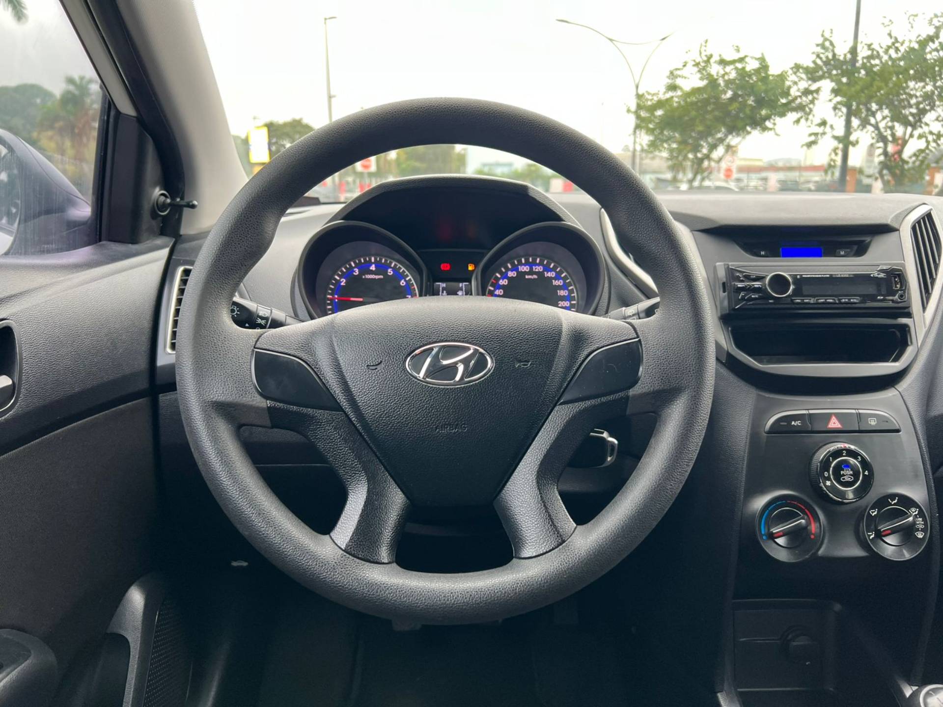 HYUNDAI HB20