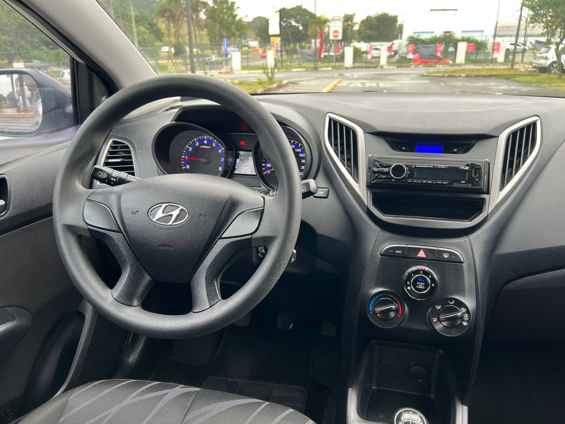 HYUNDAI HB20