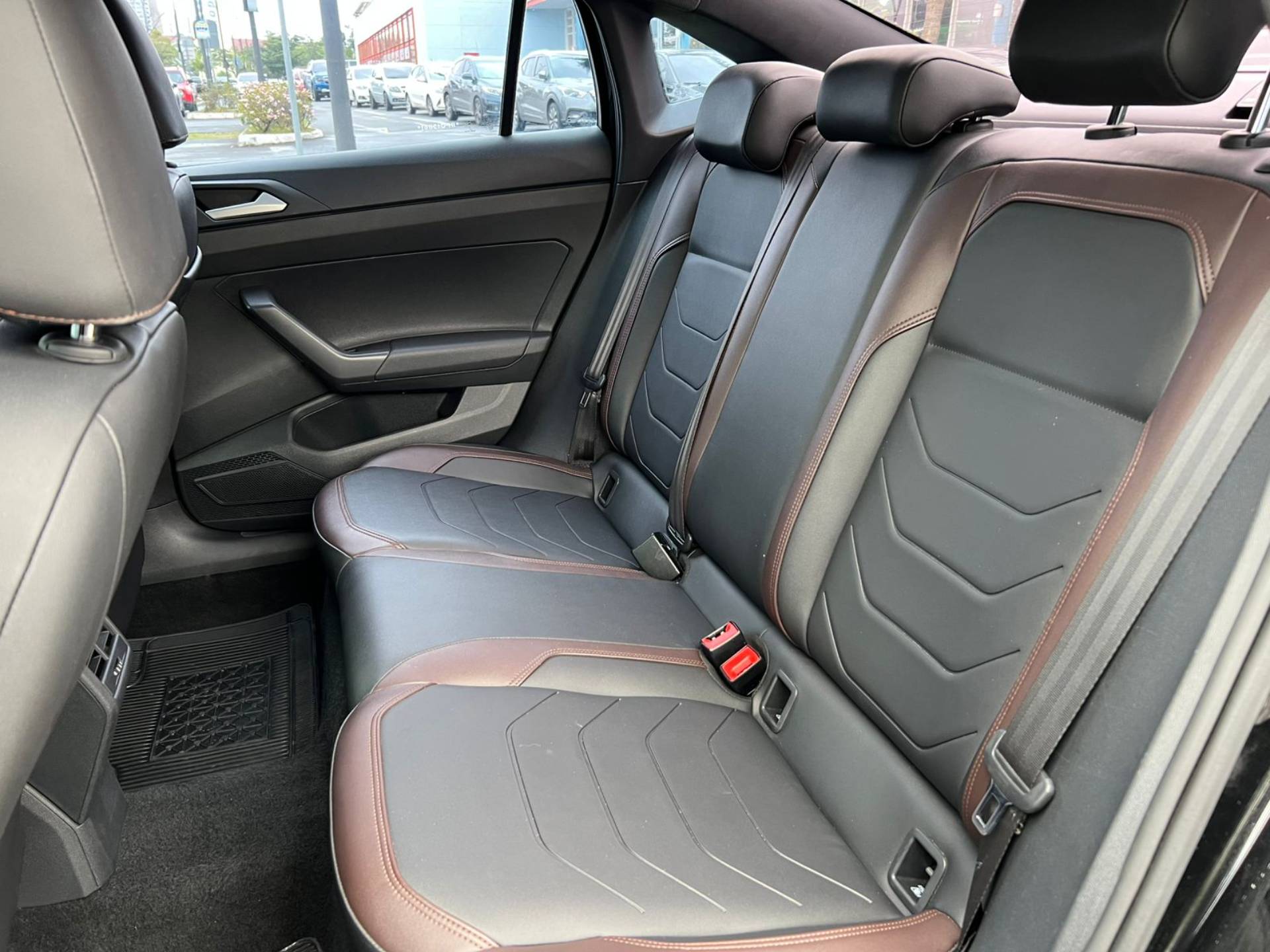 VOLKSWAGEN VIRTUS