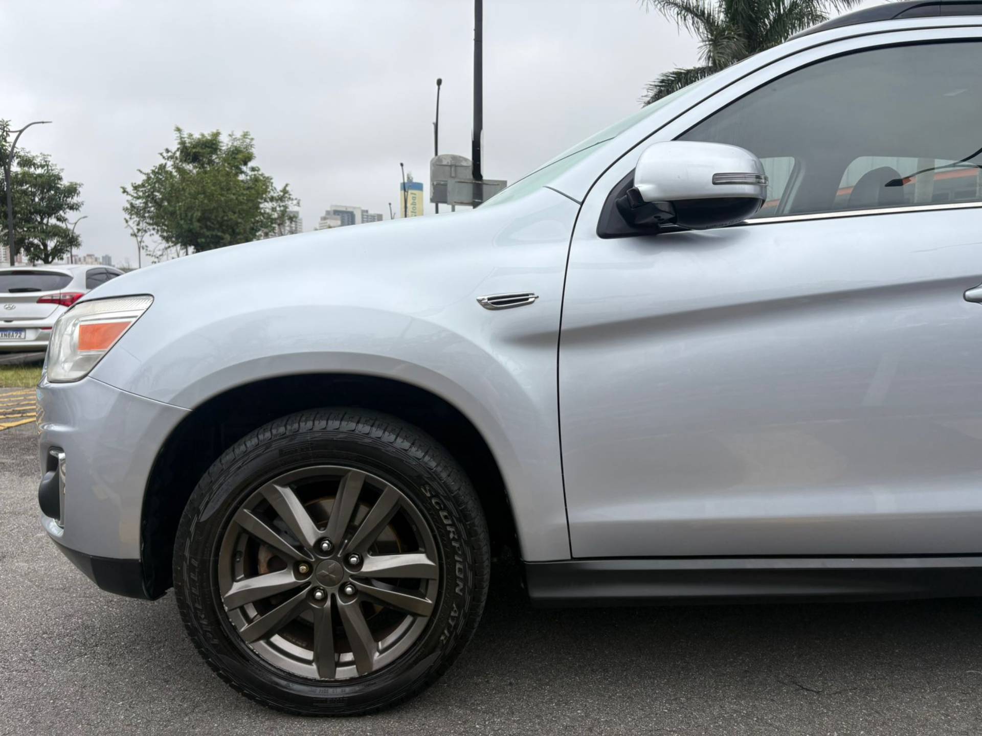 MITSUBISHI ASX