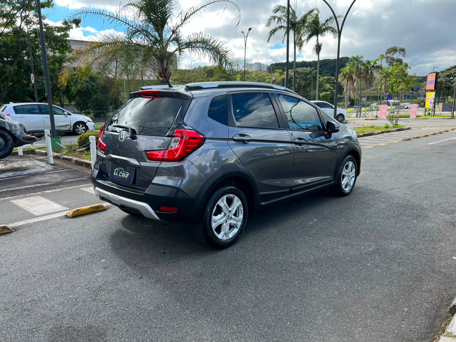 HONDA WR-V