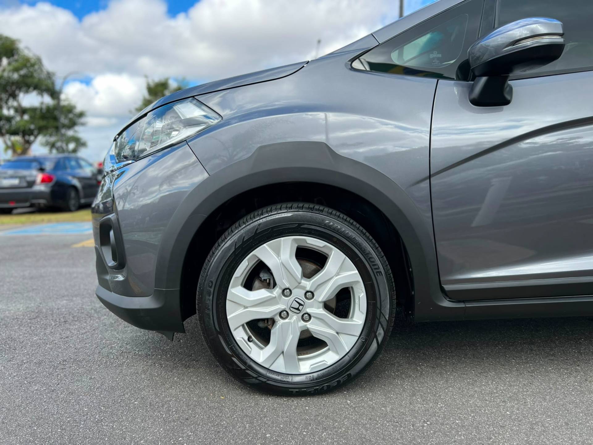 HONDA WR-V