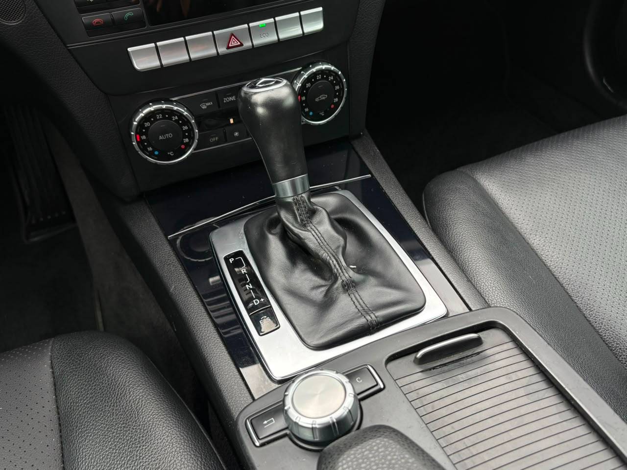 MERCEDES-BENZ C 180