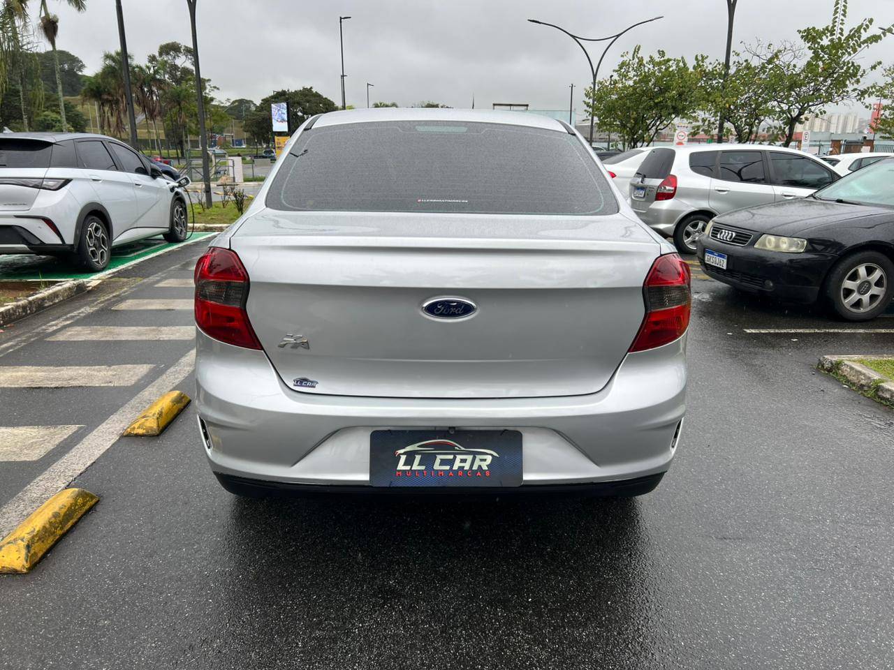 FORD KA