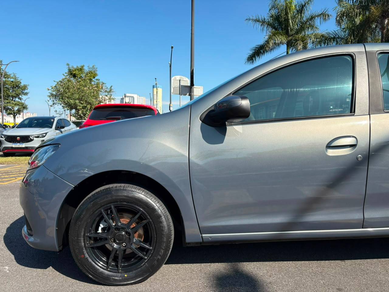 RENAULT SANDERO