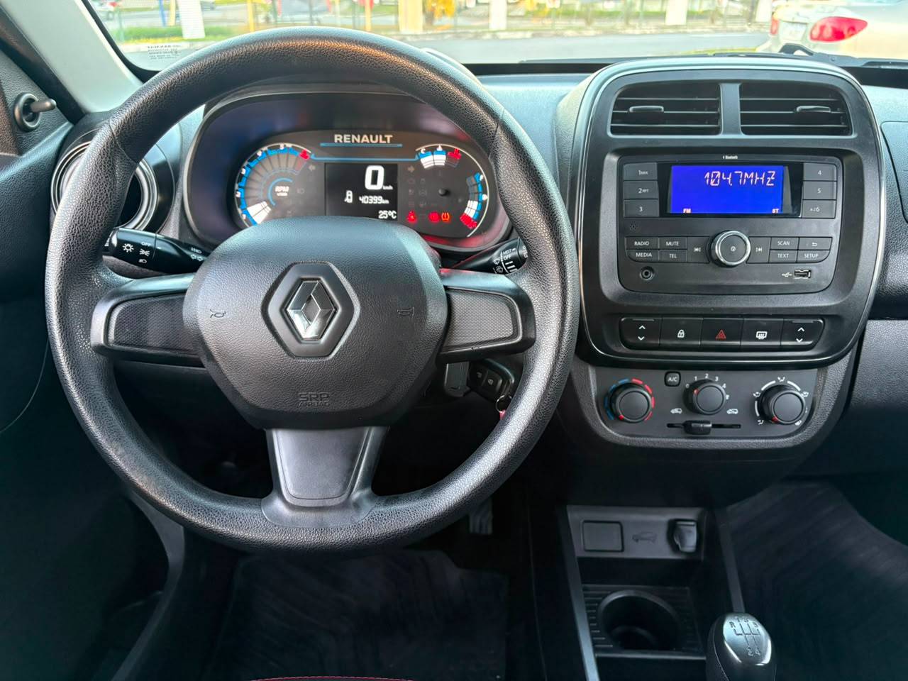RENAULT KWID