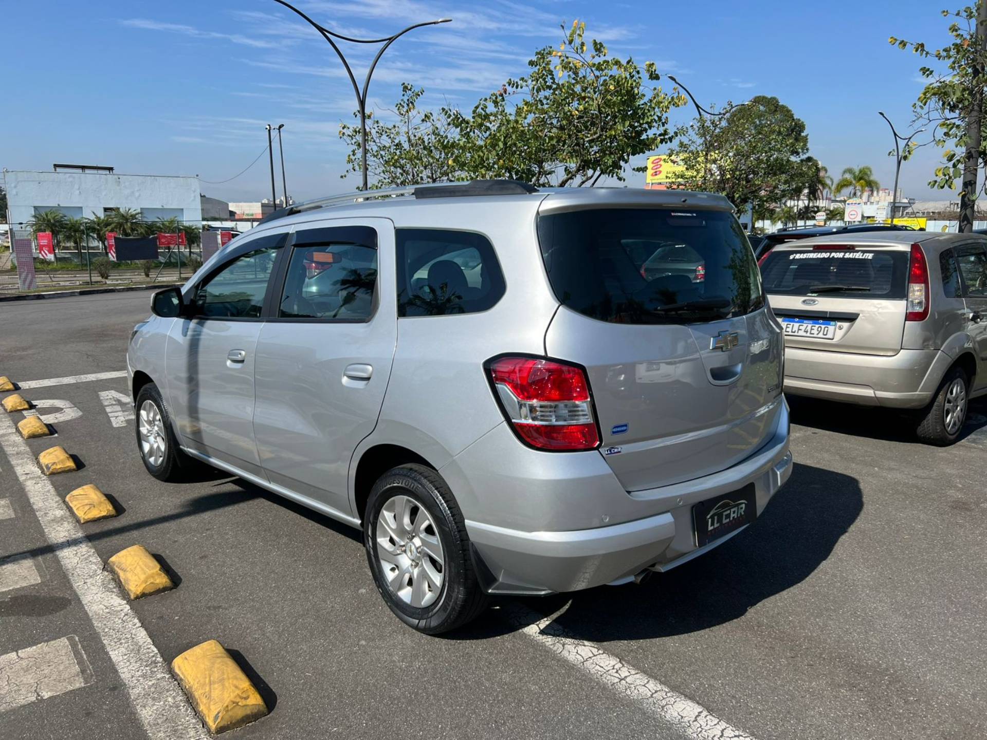 CHEVROLET SPIN