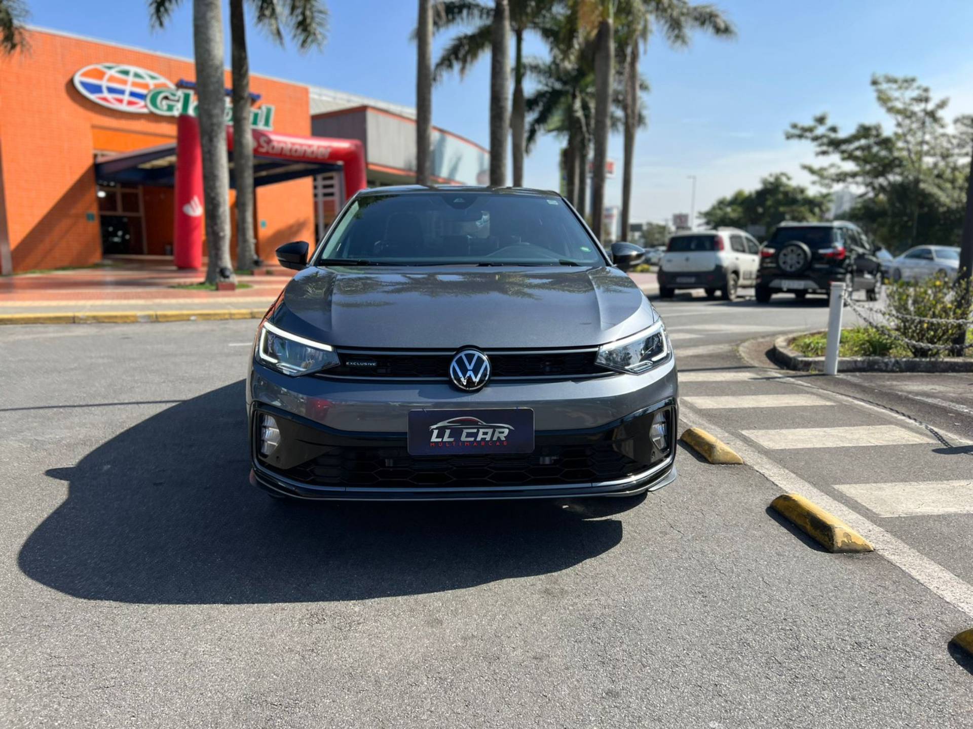 VOLKSWAGEN VIRTUS