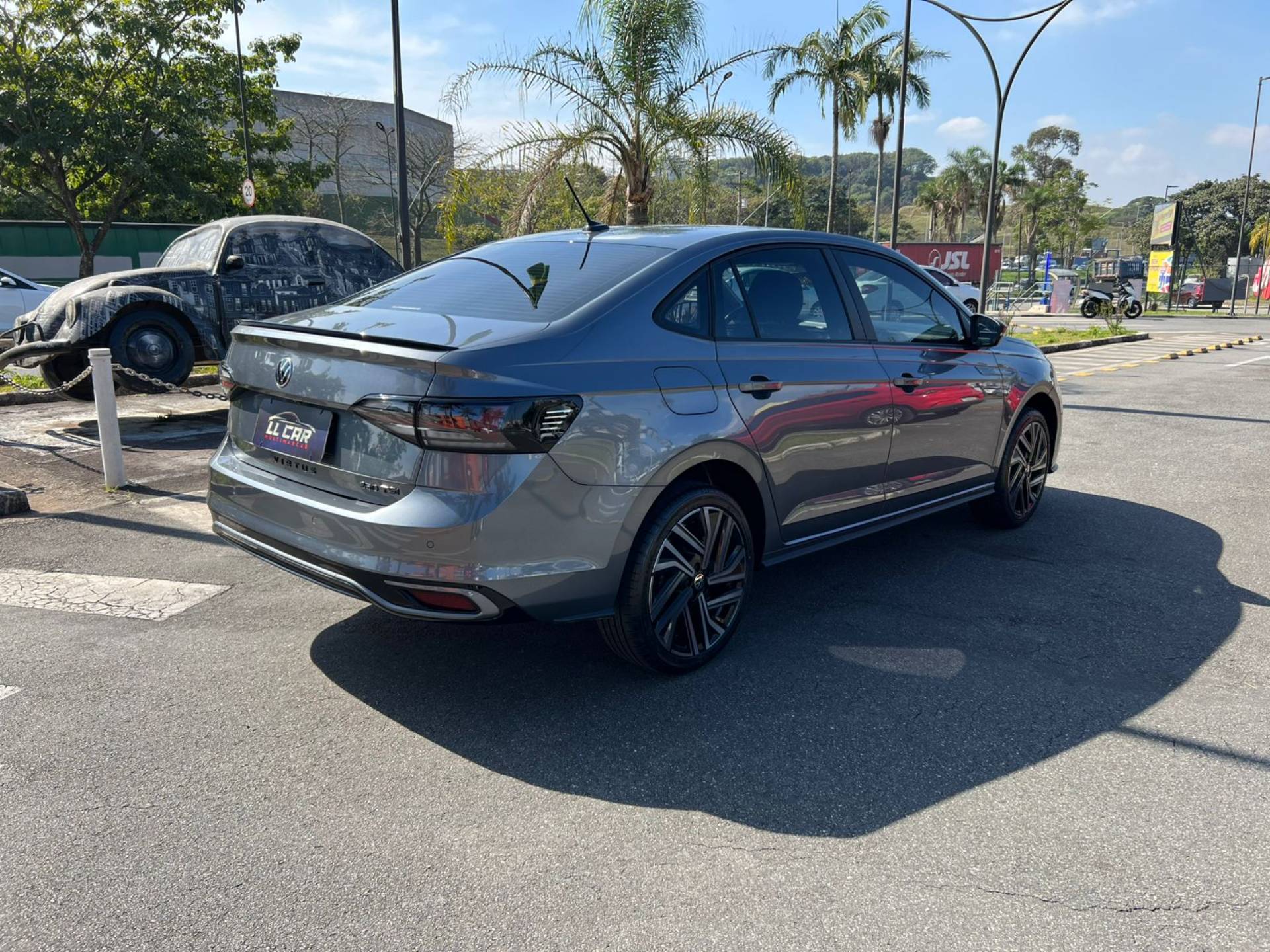 VOLKSWAGEN VIRTUS