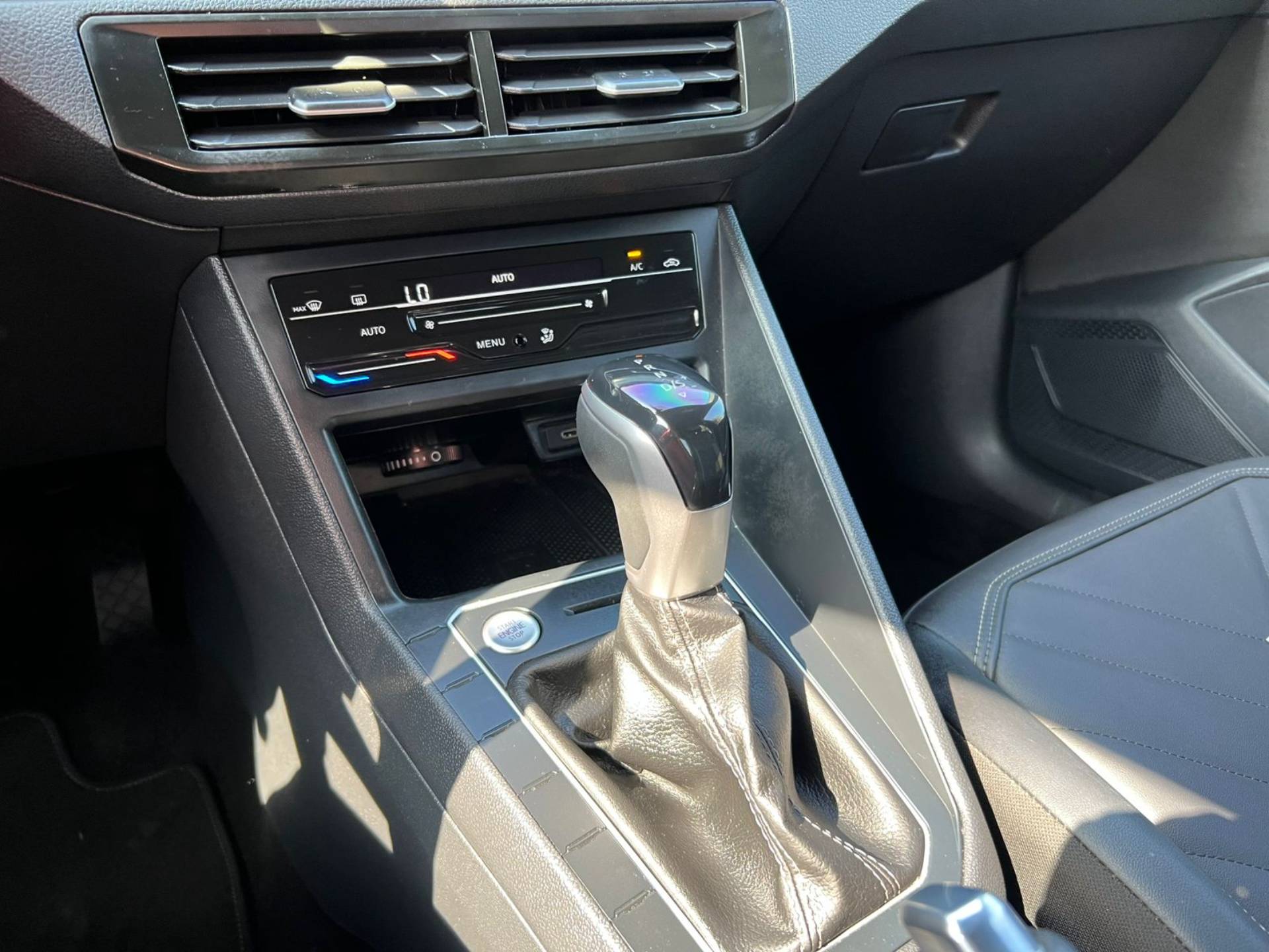 VOLKSWAGEN VIRTUS