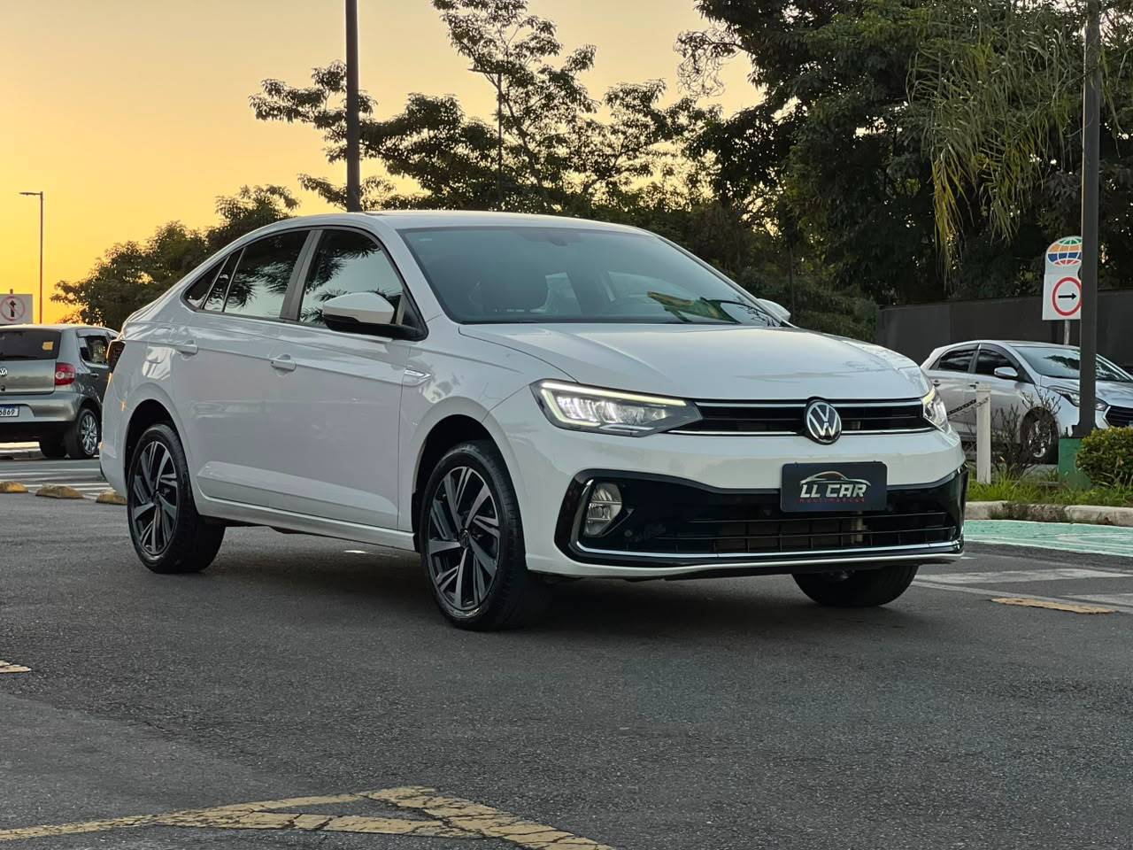 VOLKSWAGEN VIRTUS