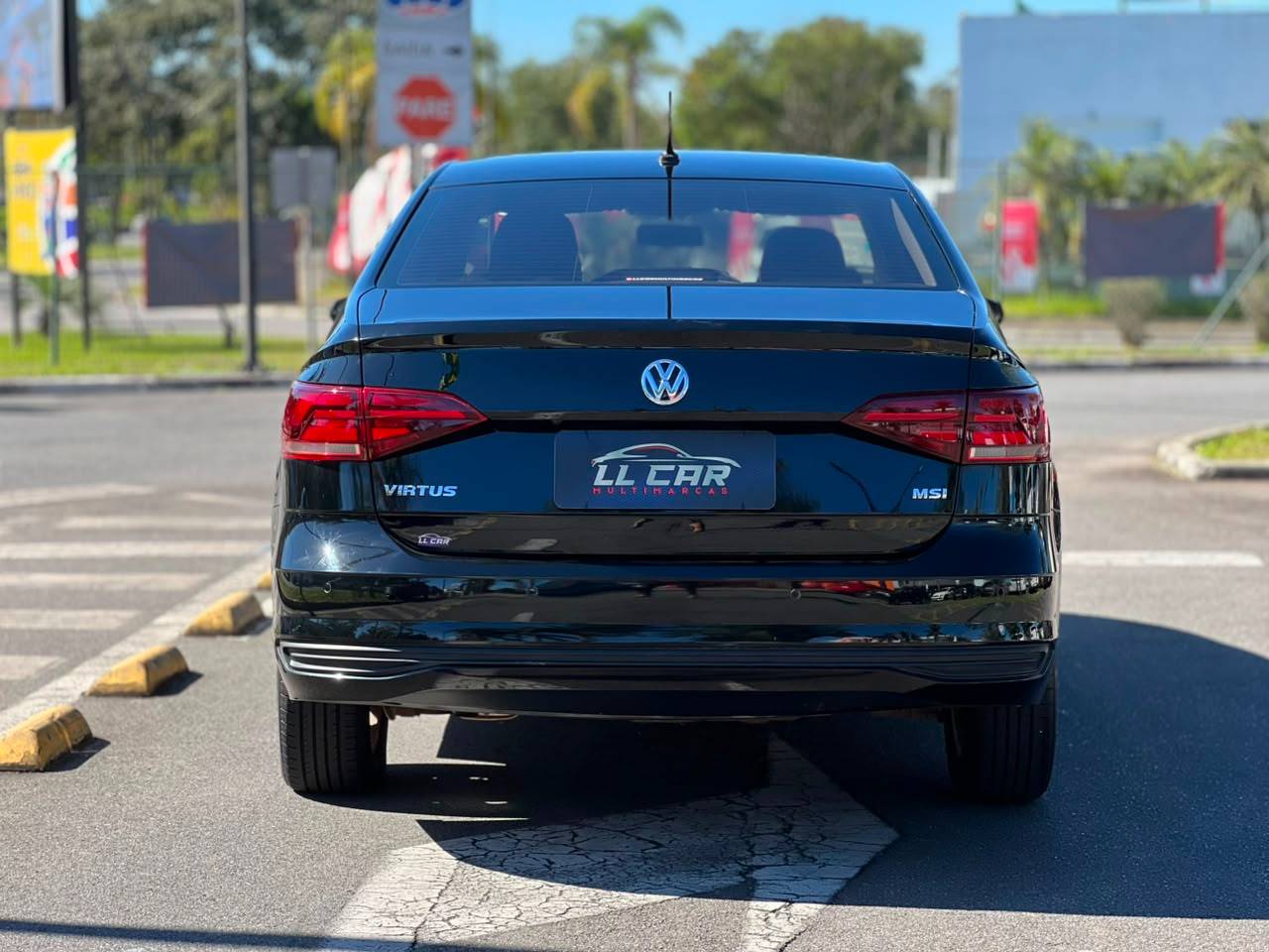 VOLKSWAGEN VIRTUS