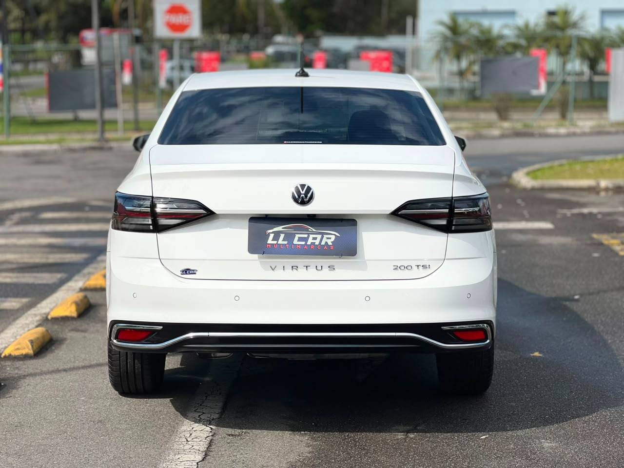 VOLKSWAGEN VIRTUS