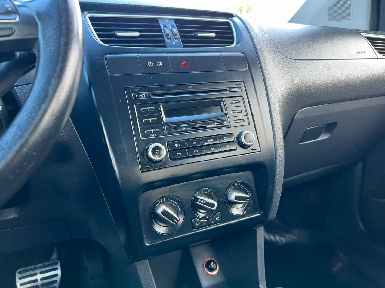 VOLKSWAGEN CROSSFOX