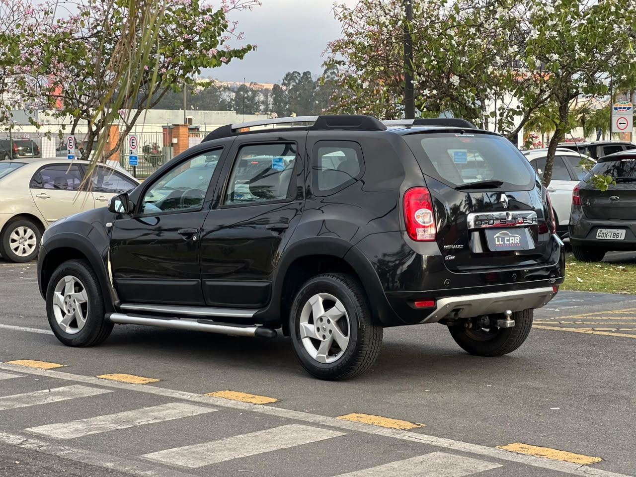RENAULT DUSTER