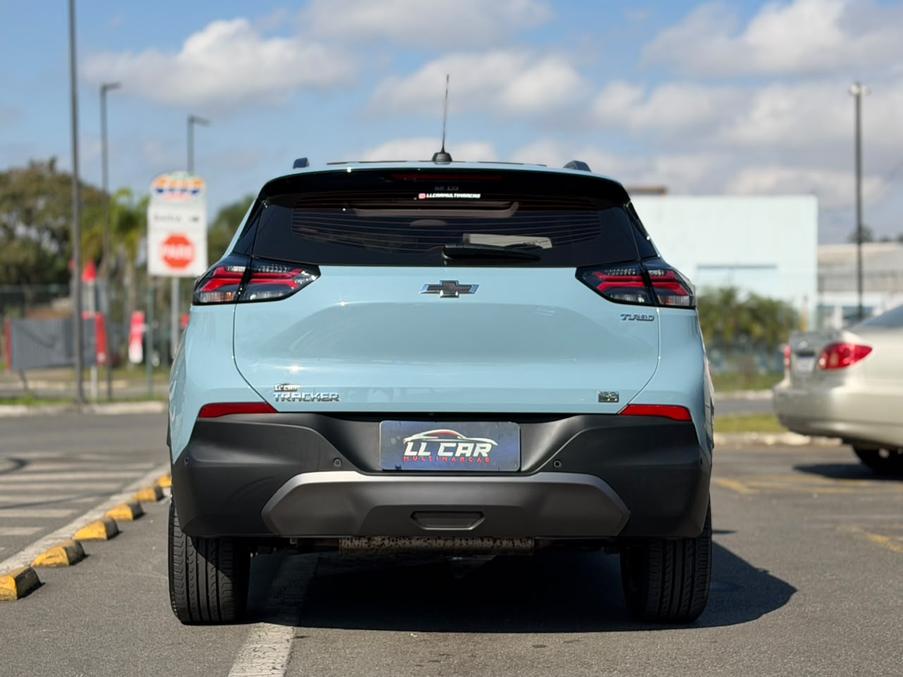 CHEVROLET TRACKER