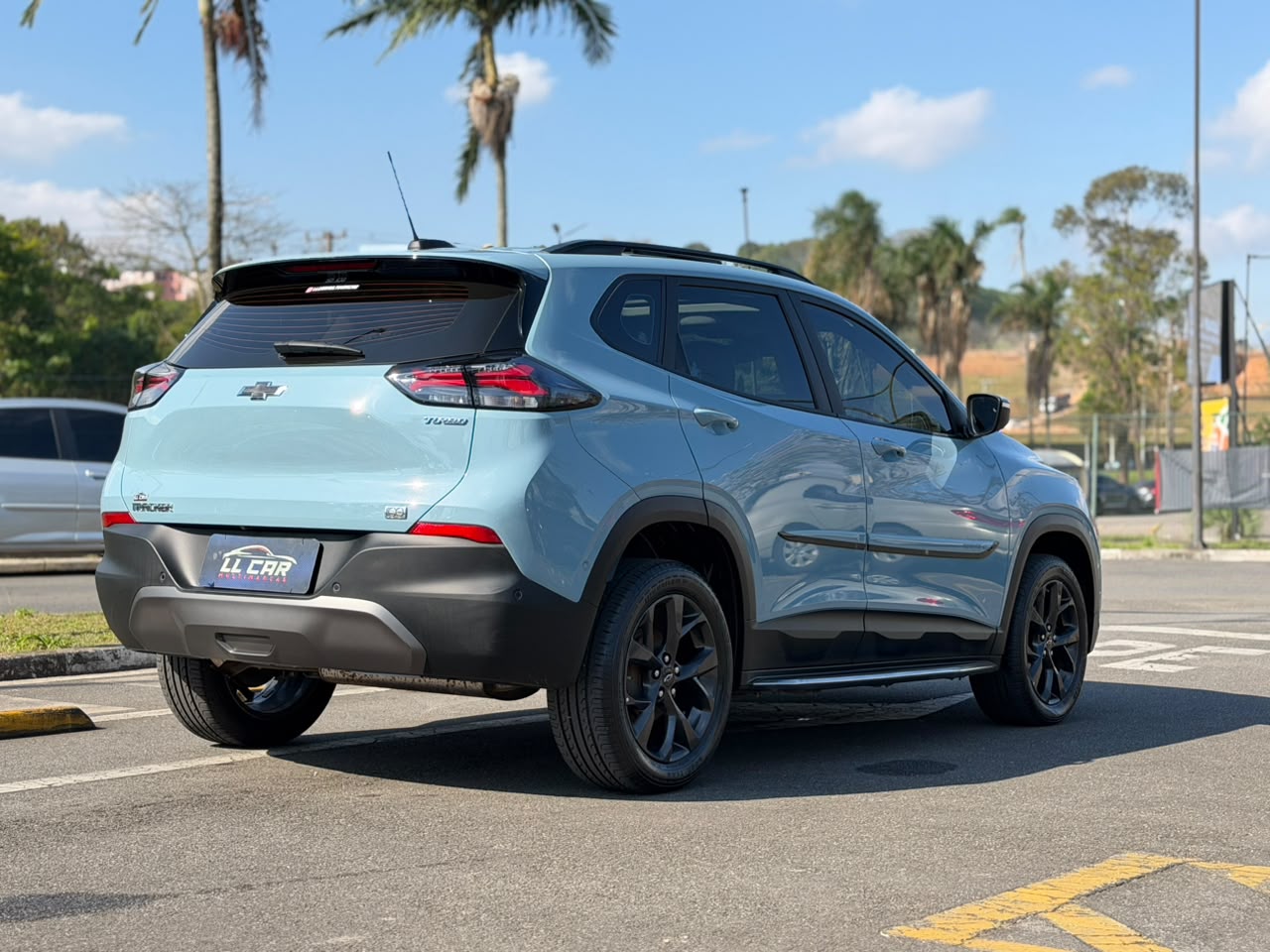 CHEVROLET TRACKER