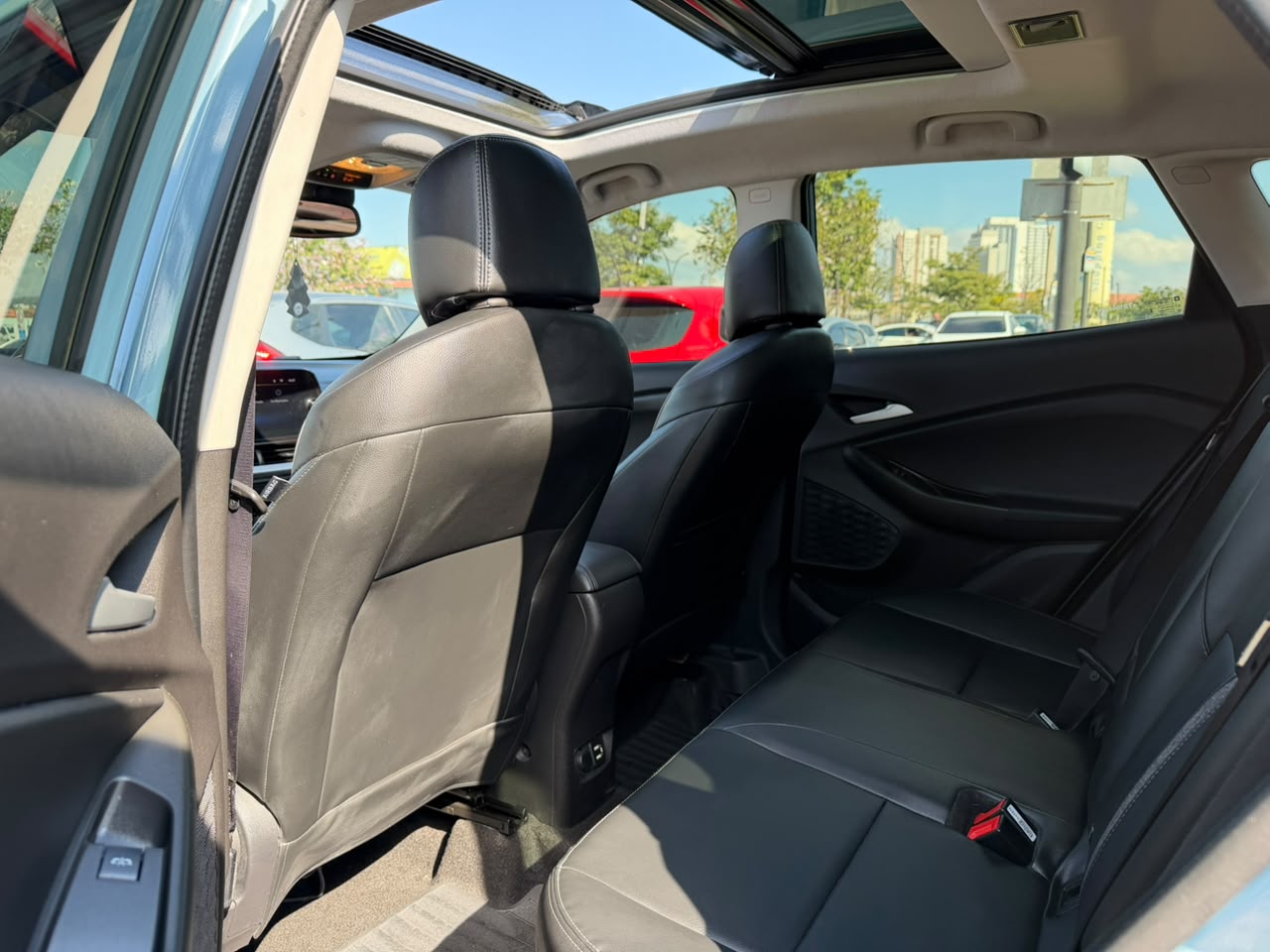 CHEVROLET TRACKER