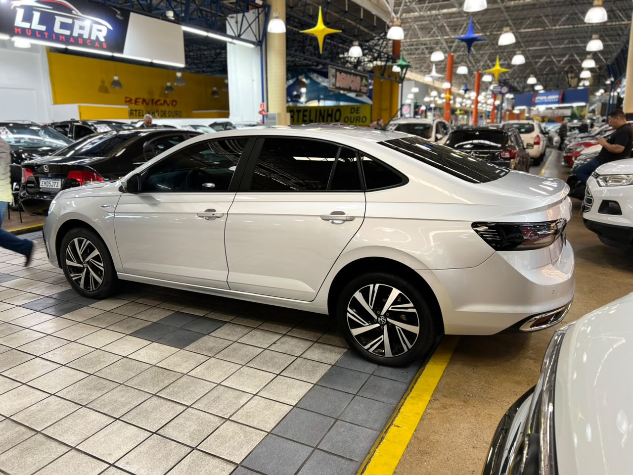 VOLKSWAGEN VIRTUS