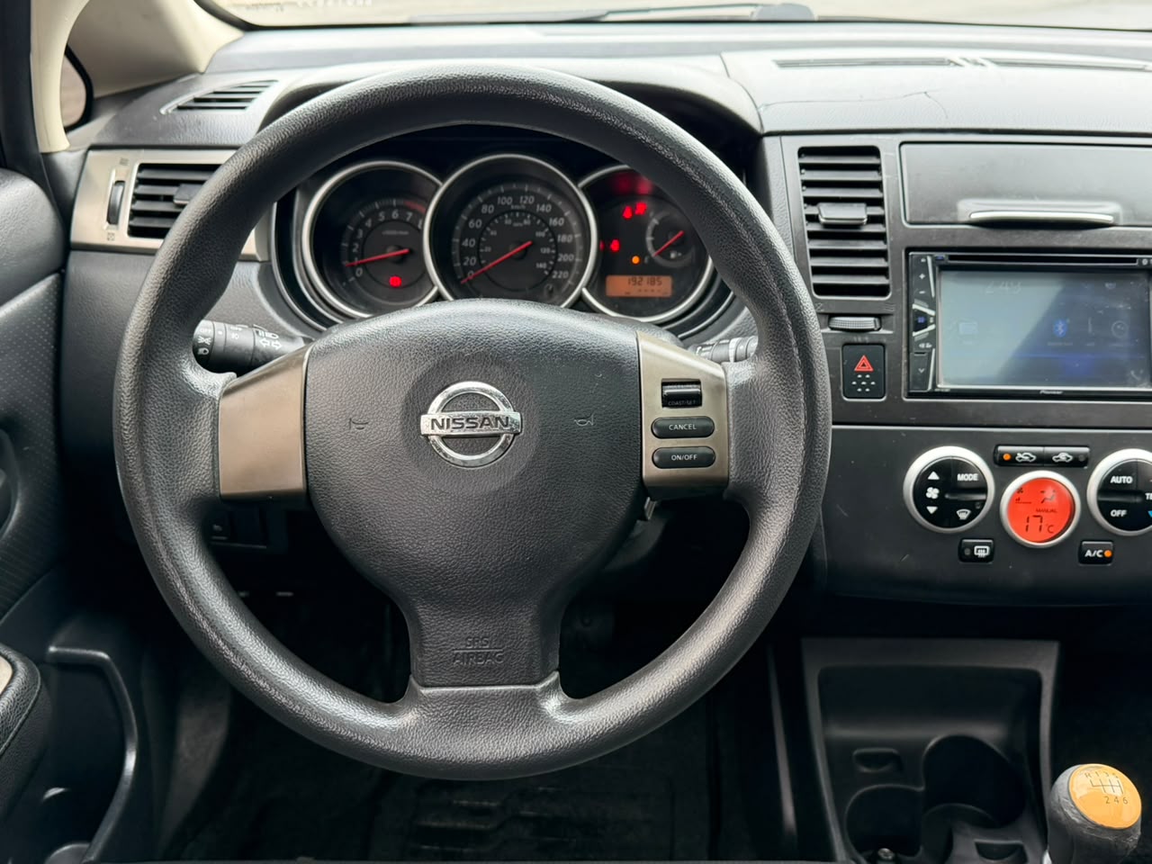 NISSAN TIIDA