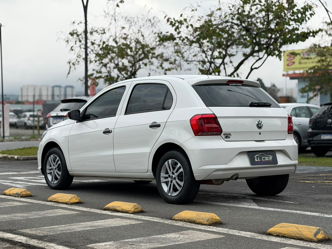 VOLKSWAGEN GOL