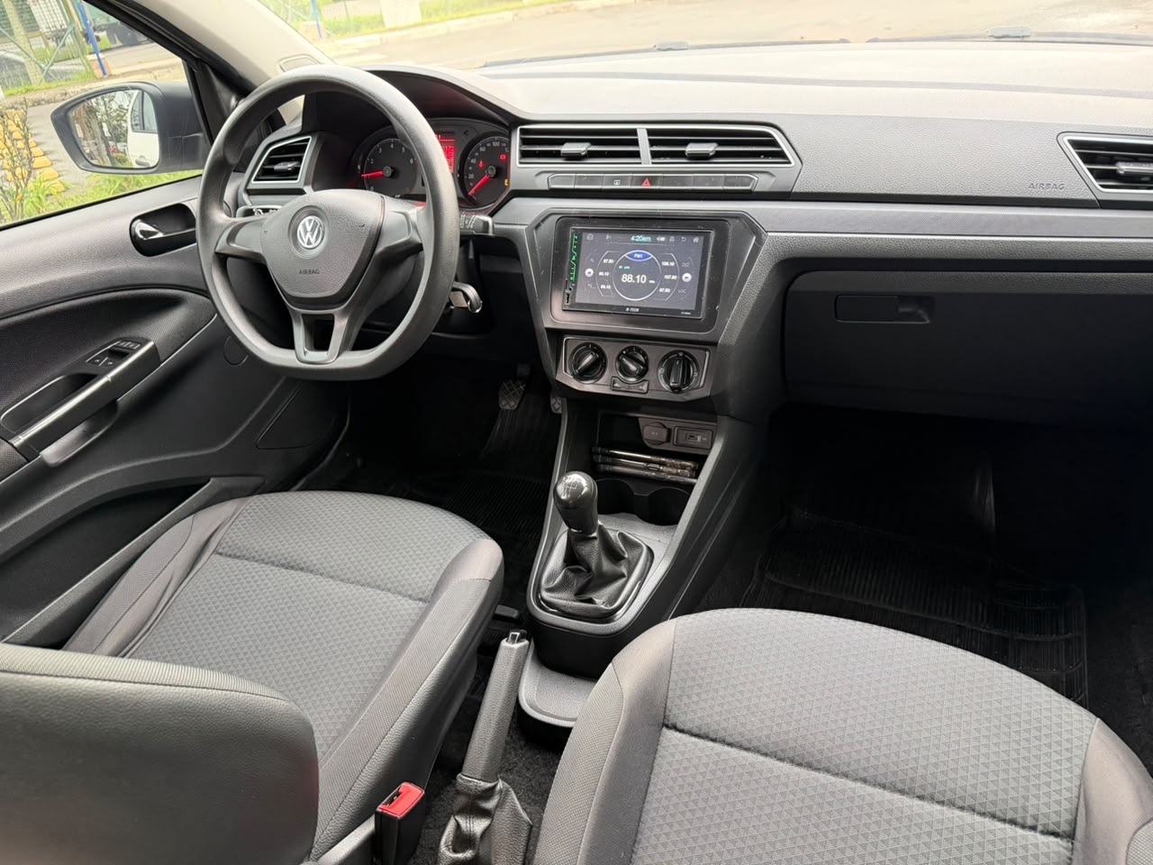 VOLKSWAGEN GOL