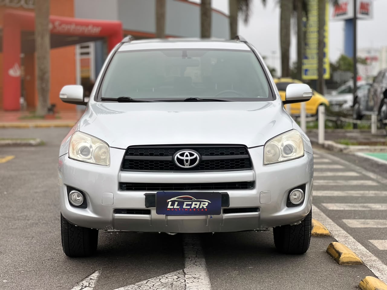 TOYOTA RAV4