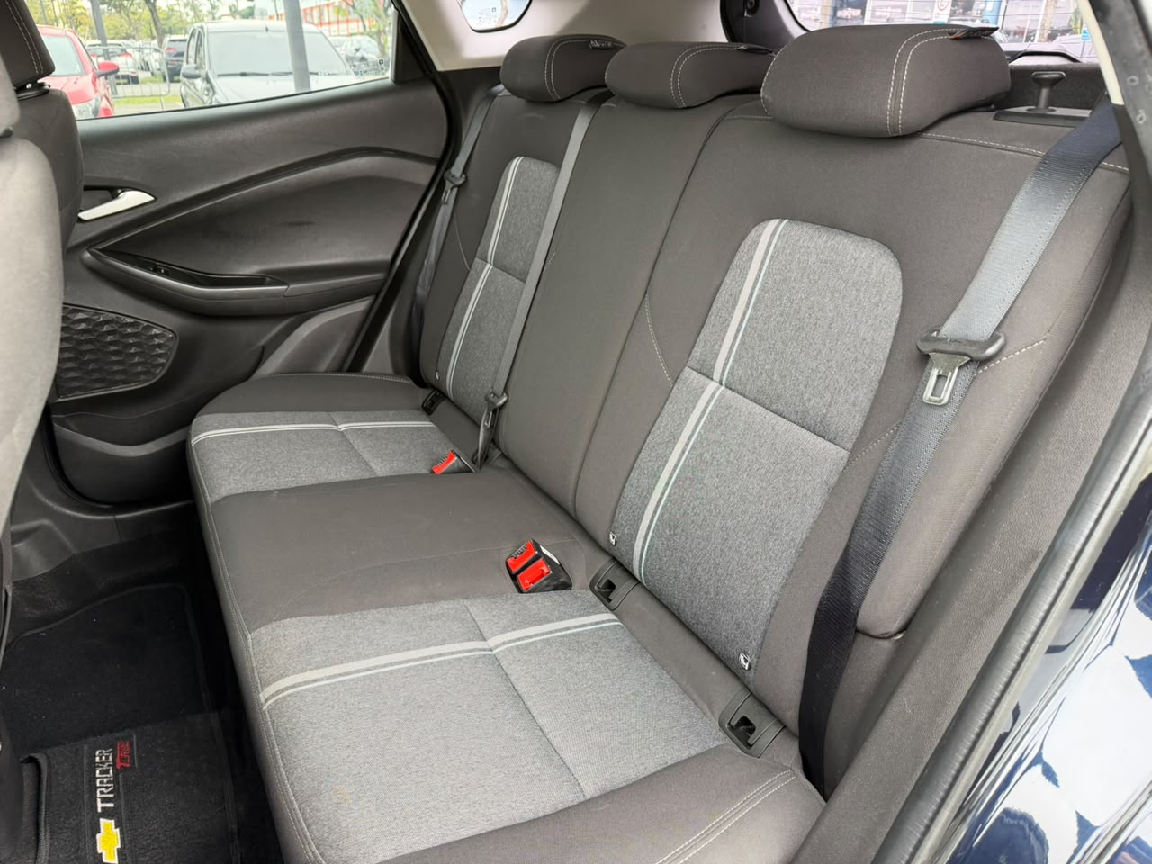 CHEVROLET TRACKER