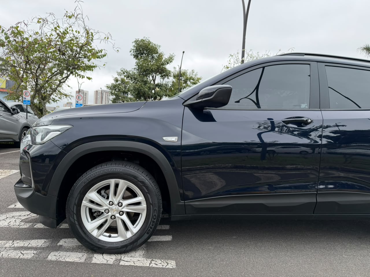 CHEVROLET TRACKER