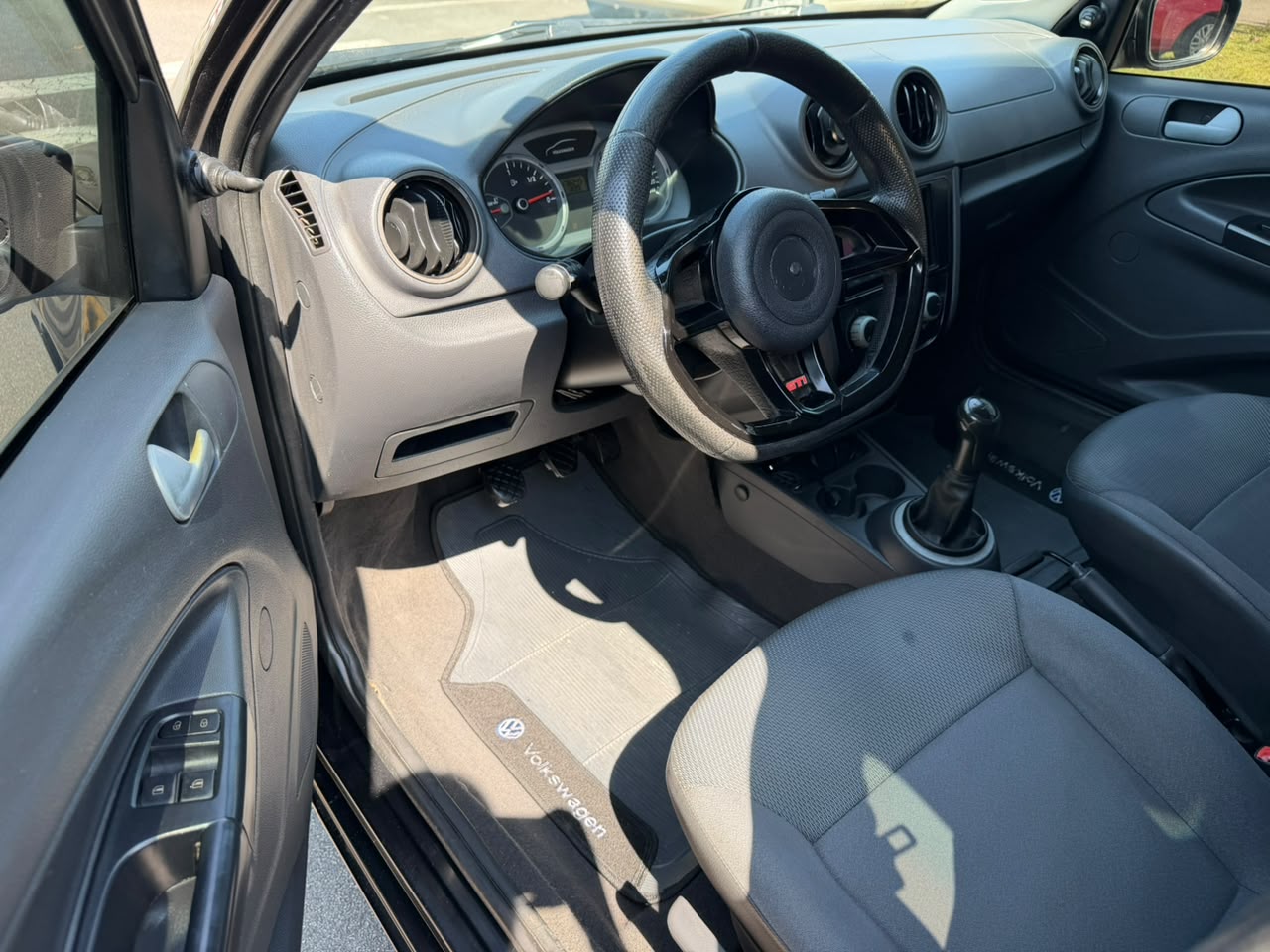 VOLKSWAGEN GOL