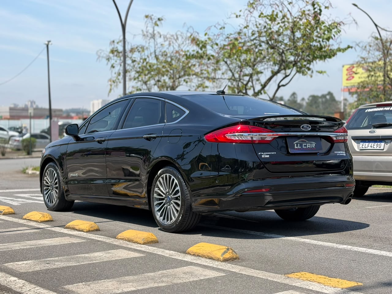 FORD FUSION