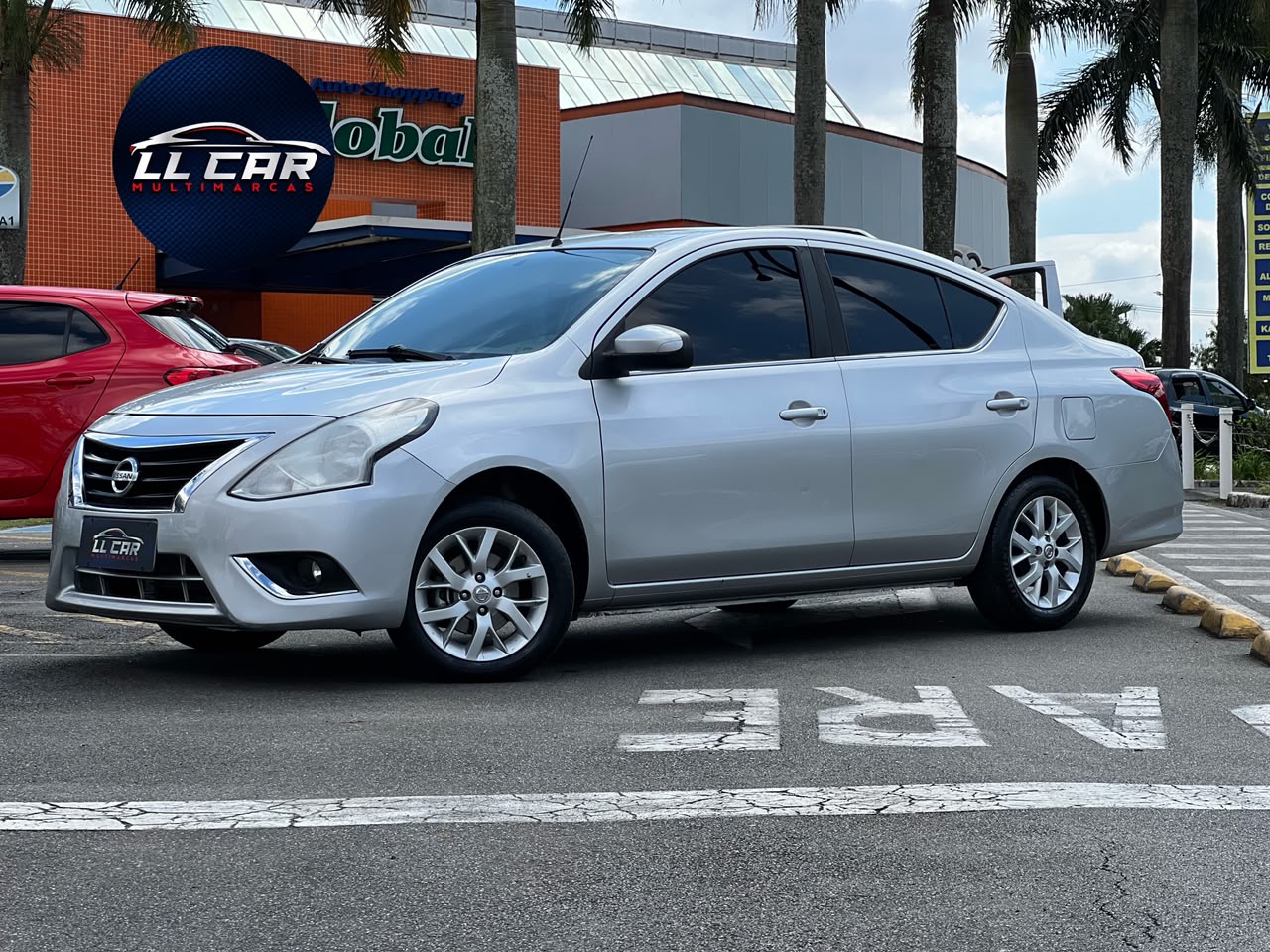 NISSAN VERSA